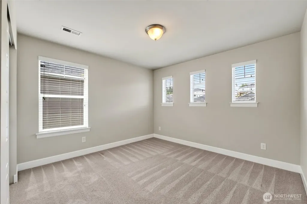30160 61st Avenue S Auburn WA 98001