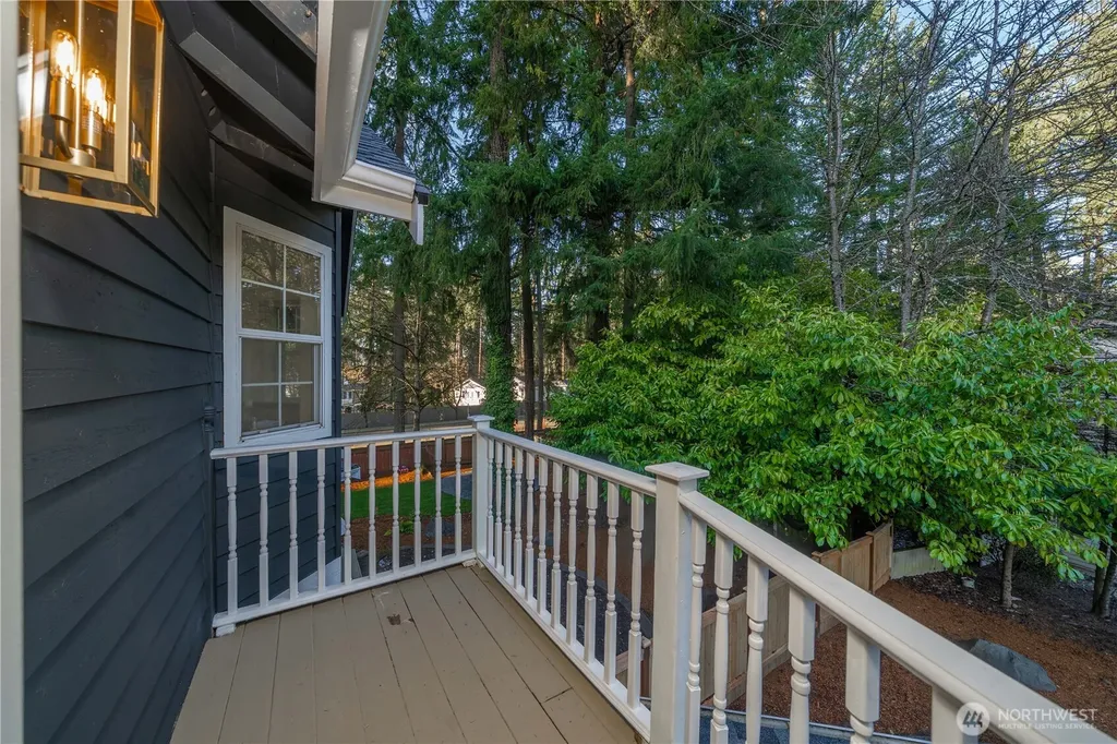 11215 Madera Circle SW Lakewood WA 98499