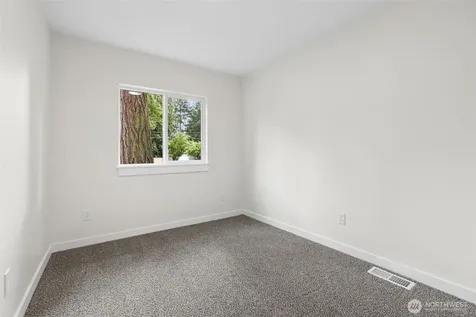 12312 58th Avenue E Puyallup WA 98373