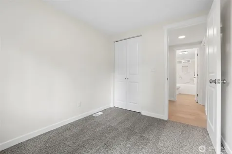 12312 58th Avenue E Puyallup WA 98373