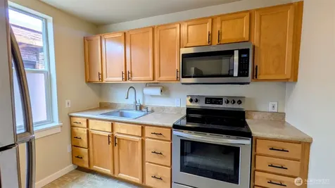 1206 S 11th Street Tacoma WA 98405