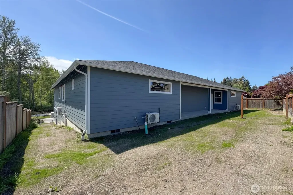 1911 W 10th Street Port Angeles WA 98363