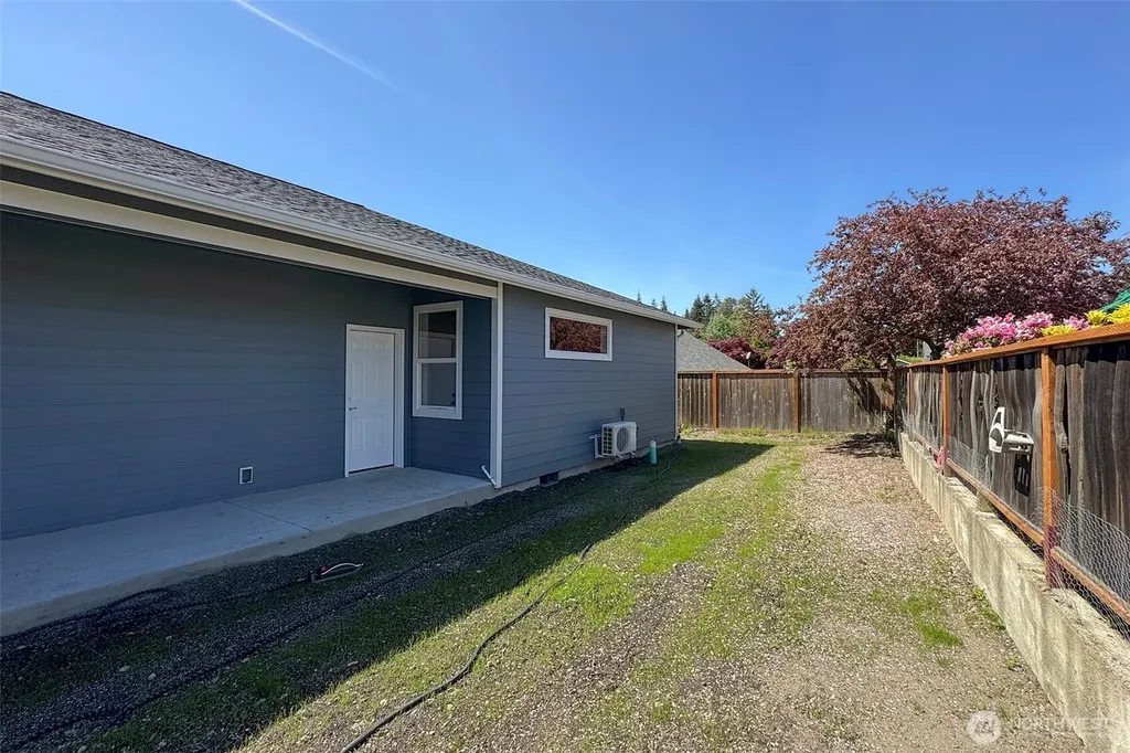 1917 W 10th Street Port Angeles WA 98363