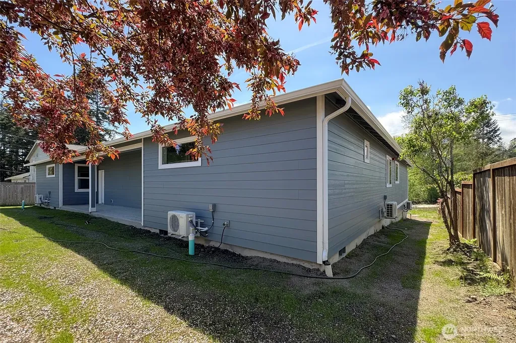 1917 W 10th Street Port Angeles WA 98363