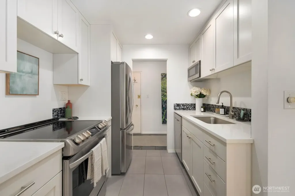 632 13th Avenue E Seattle WA 98102