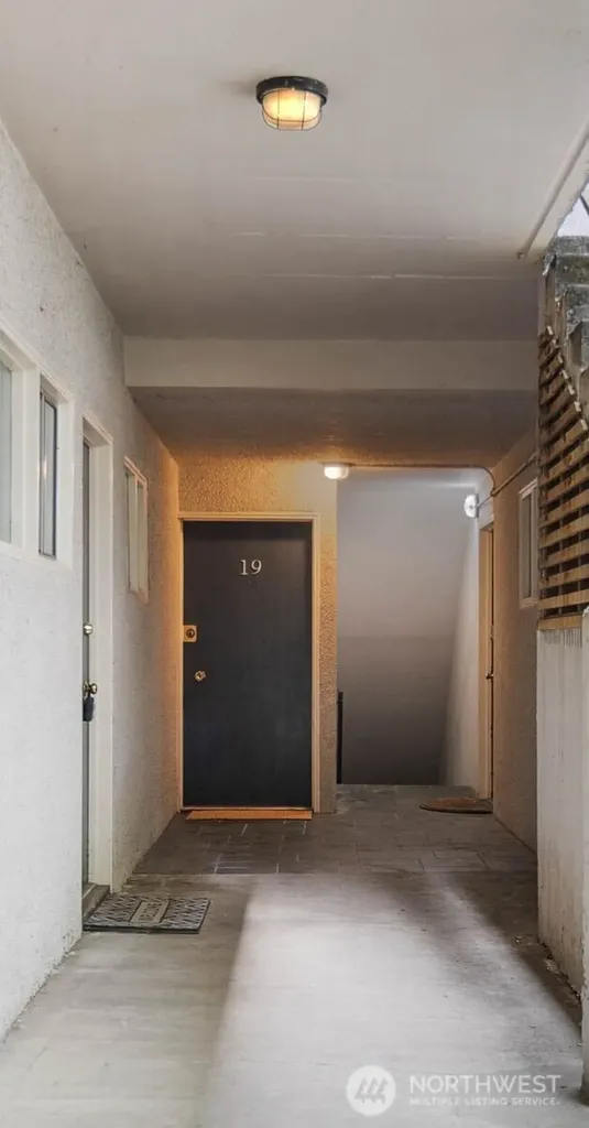632 13th Avenue E Seattle WA 98102
