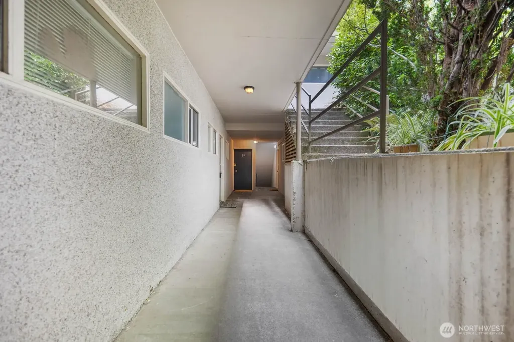 632 13th Avenue E Seattle WA 98102
