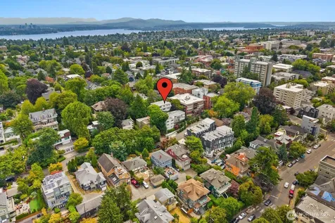 632 13th Avenue E Seattle WA 98102