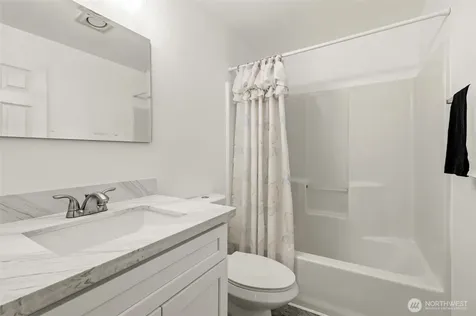 21327 76th Avenue W Edmonds WA 98026