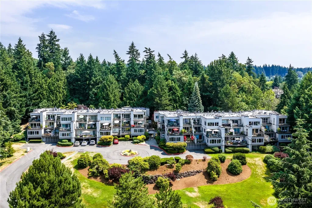 11122 NE 41st Drive Kirkland WA 98033