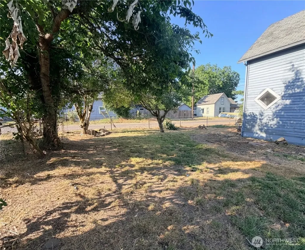 361 SW Warren Street Castle Rock WA 98611