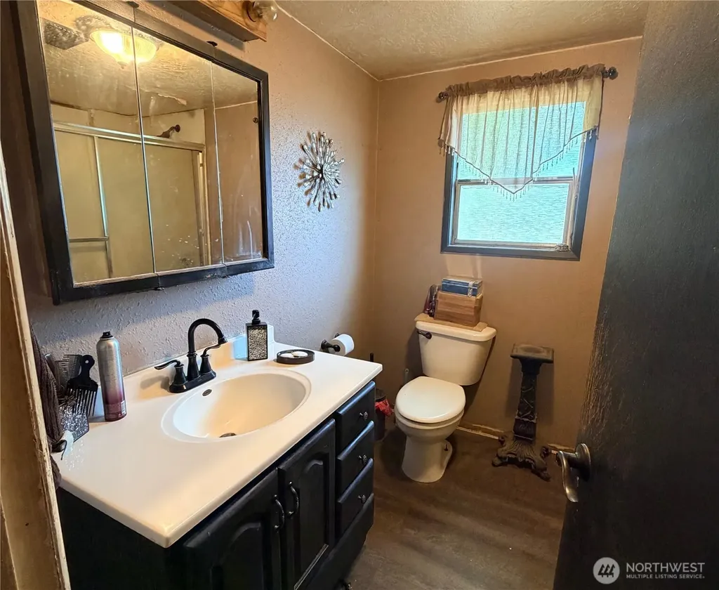 361 SW Warren Street Castle Rock WA 98611