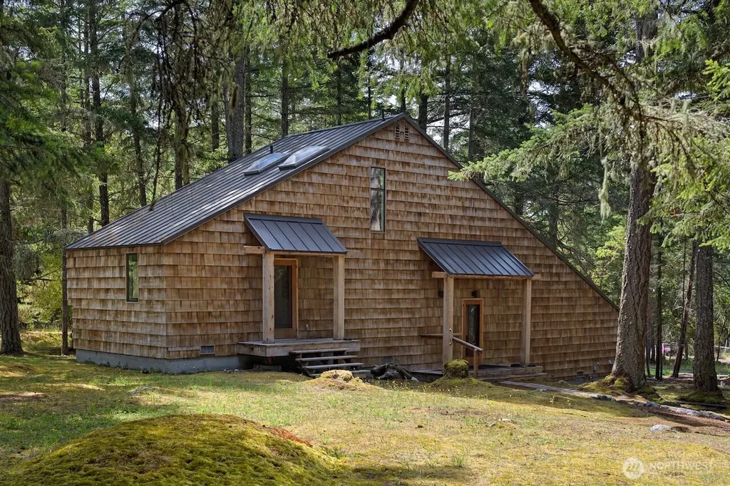 28 Channel Heights Way Friday Harbor WA 98250