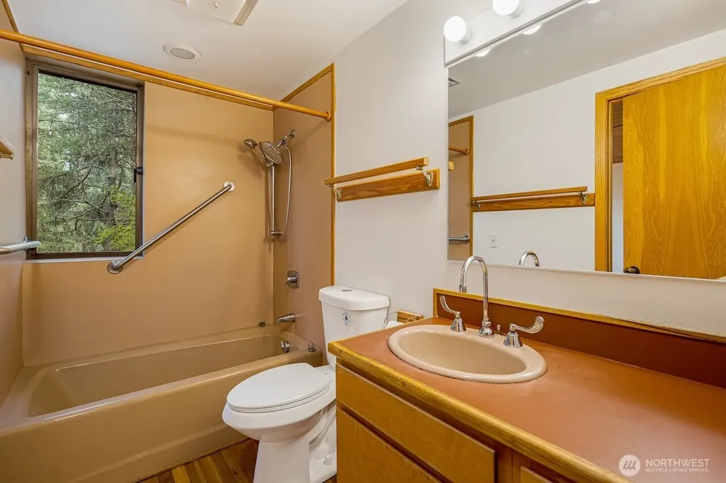 28 Channel Heights Way Friday Harbor WA 98250