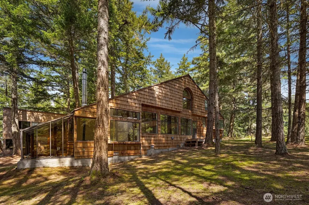 28 Channel Heights Way Friday Harbor WA 98250