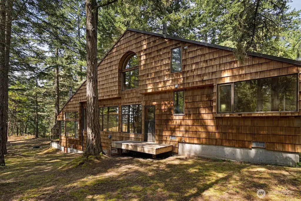 28 Channel Heights Way Friday Harbor WA 98250