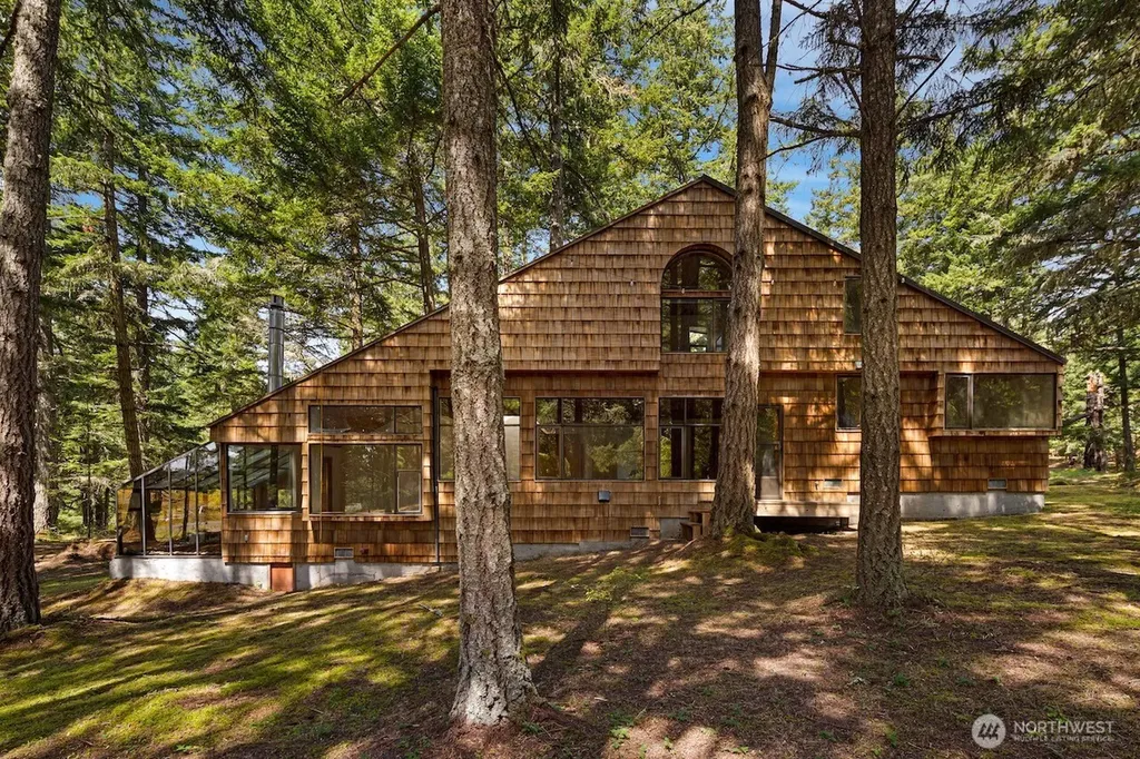 28 Channel Heights Way Friday Harbor WA 98250