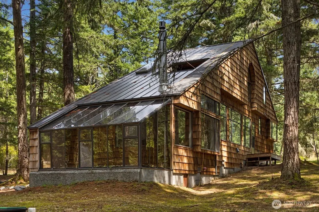 28 Channel Heights Way Friday Harbor WA 98250