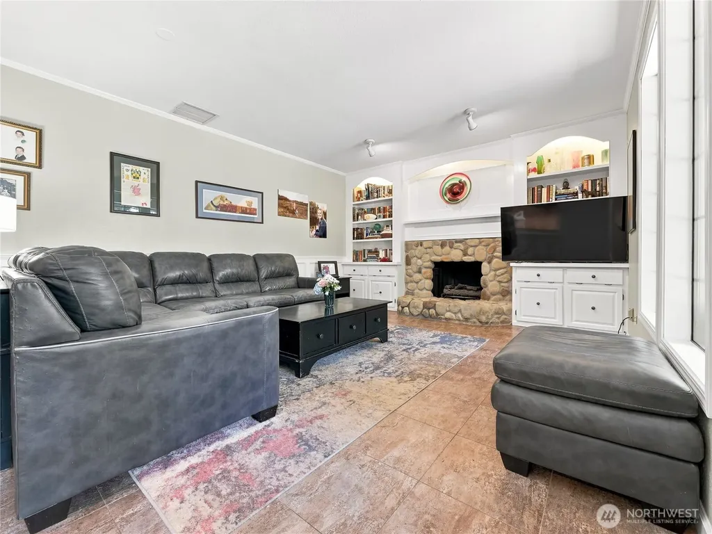 19514 SE 277th Street Kent WA 98042