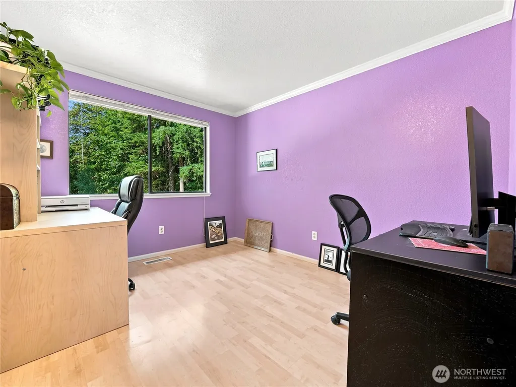19514 SE 277th Street Kent WA 98042
