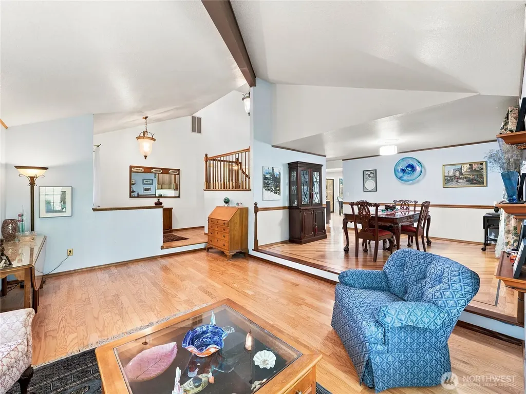 19514 SE 277th Street Kent WA 98042