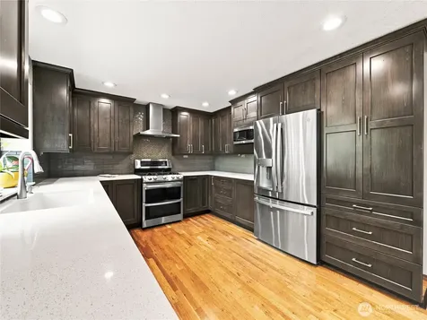 19514 SE 277th Street Kent WA 98042