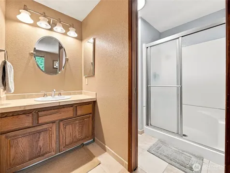 19514 SE 277th Street Kent WA 98042