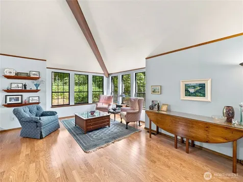 19514 SE 277th Street Kent WA 98042