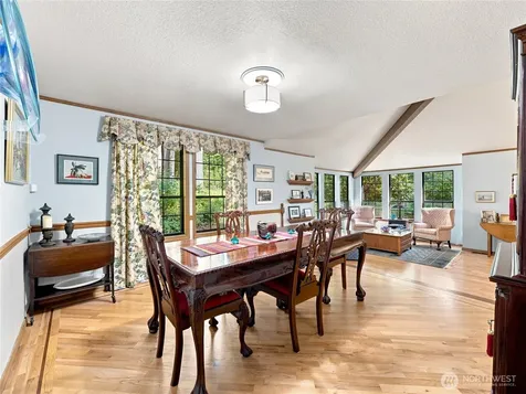 19514 SE 277th Street Kent WA 98042