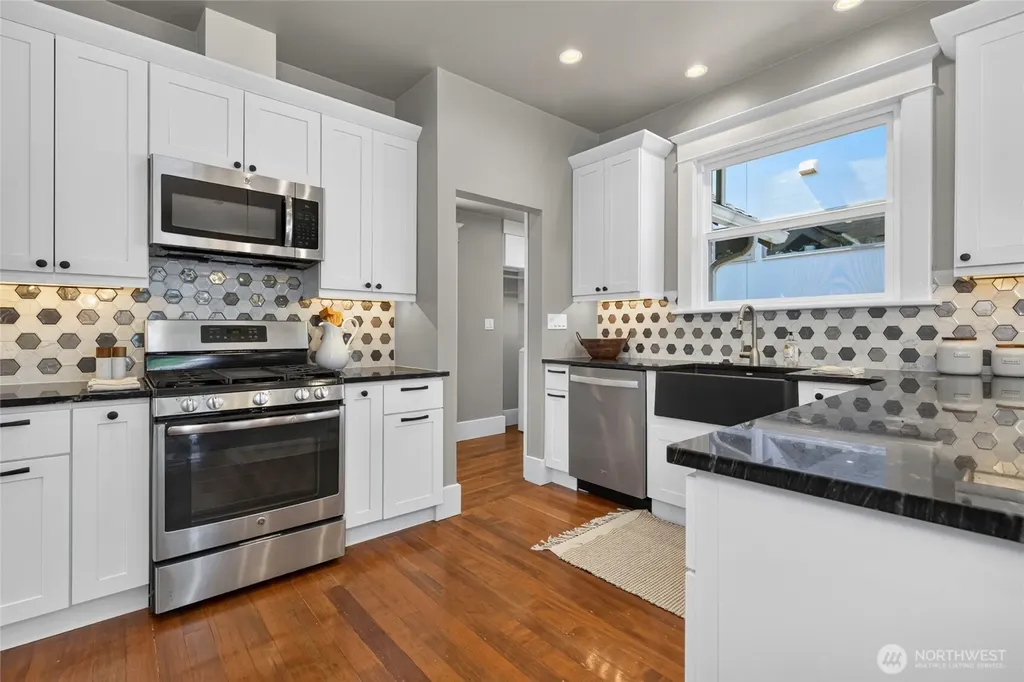 409 NE 60th Street Seattle WA 98115