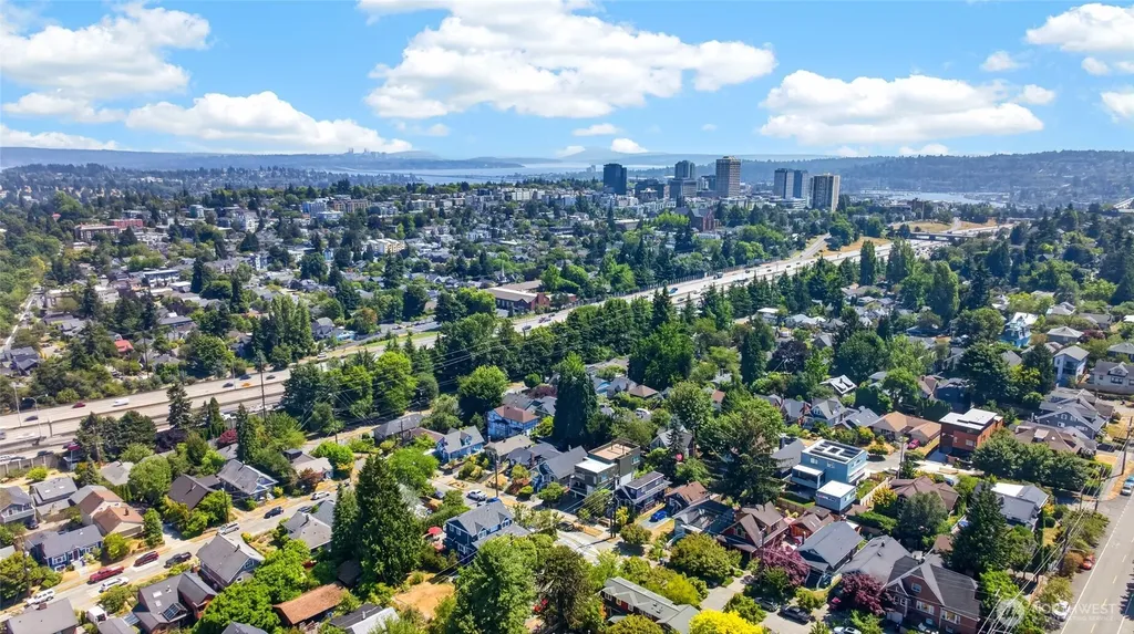 409 NE 60th Street Seattle WA 98115