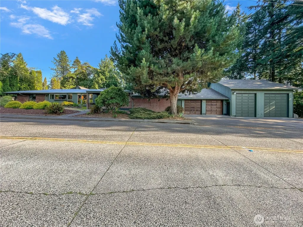 2357 Cascade Way Longview WA 98632