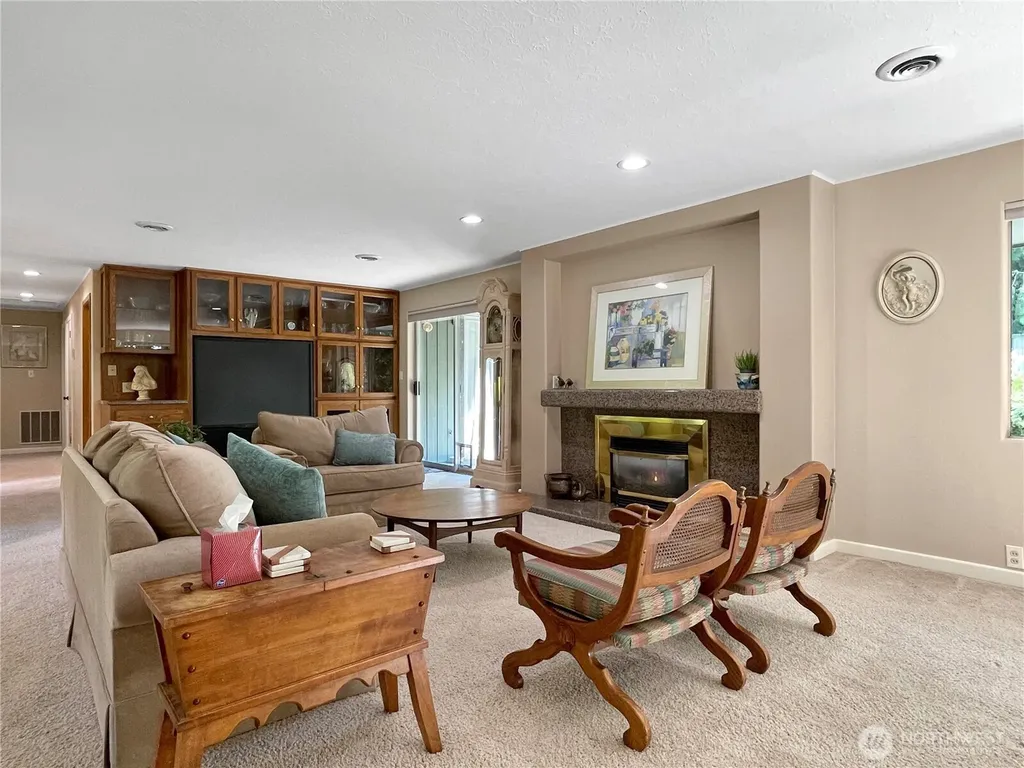 2357 Cascade Way Longview WA 98632