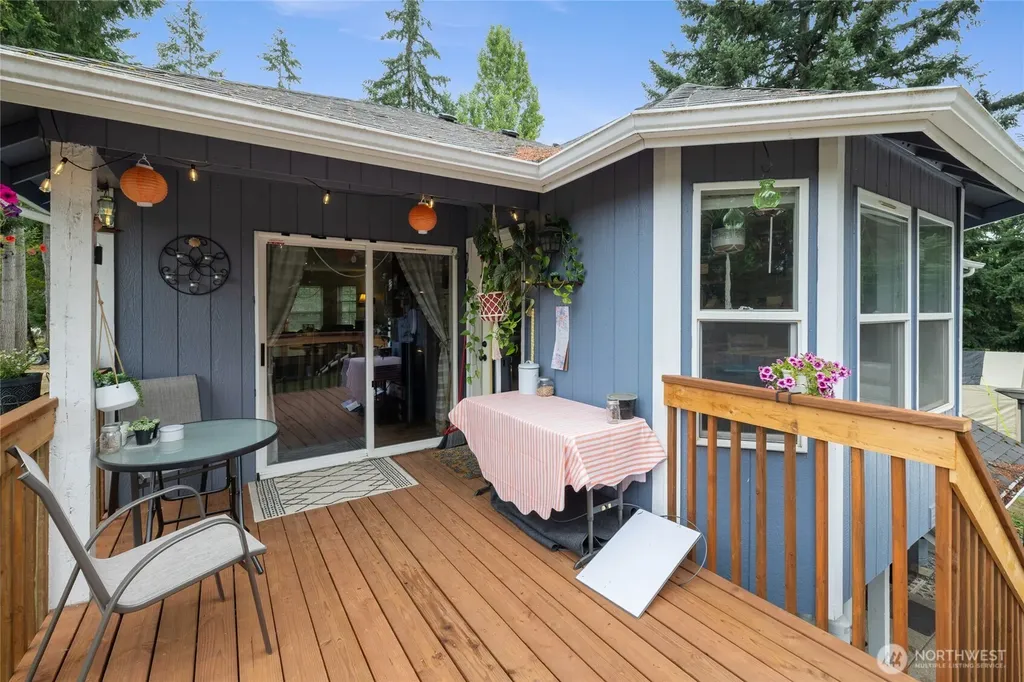 33911 50th Avenue E Eatonville WA 98328