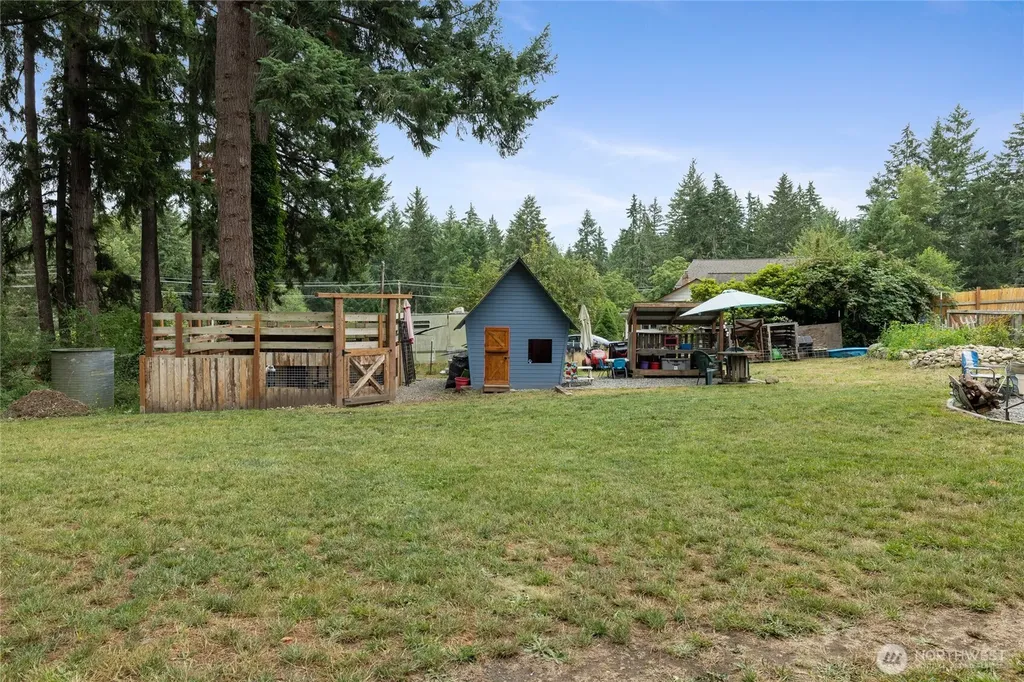 33911 50th Avenue E Eatonville WA 98328