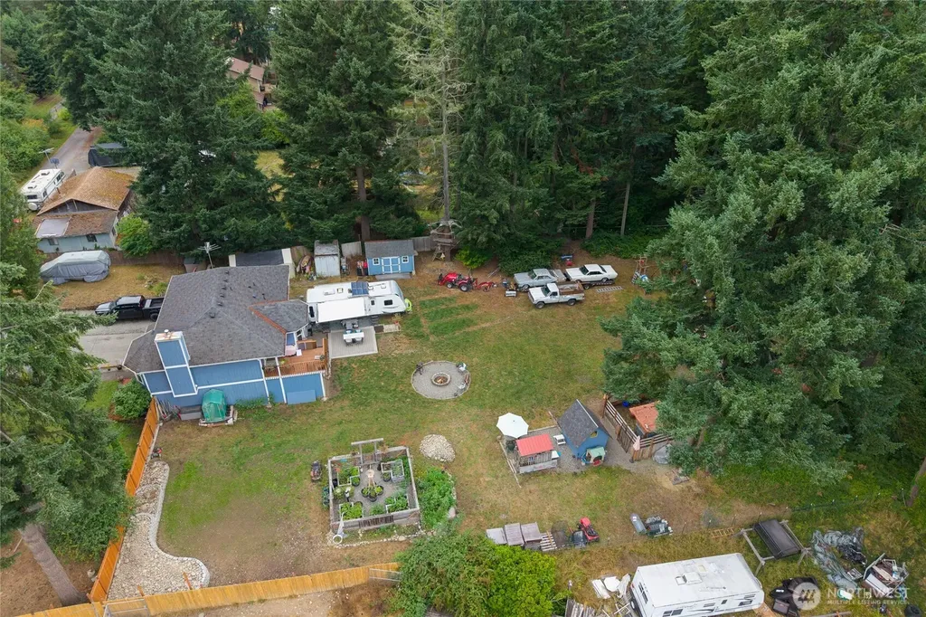33911 50th Avenue E Eatonville WA 98328