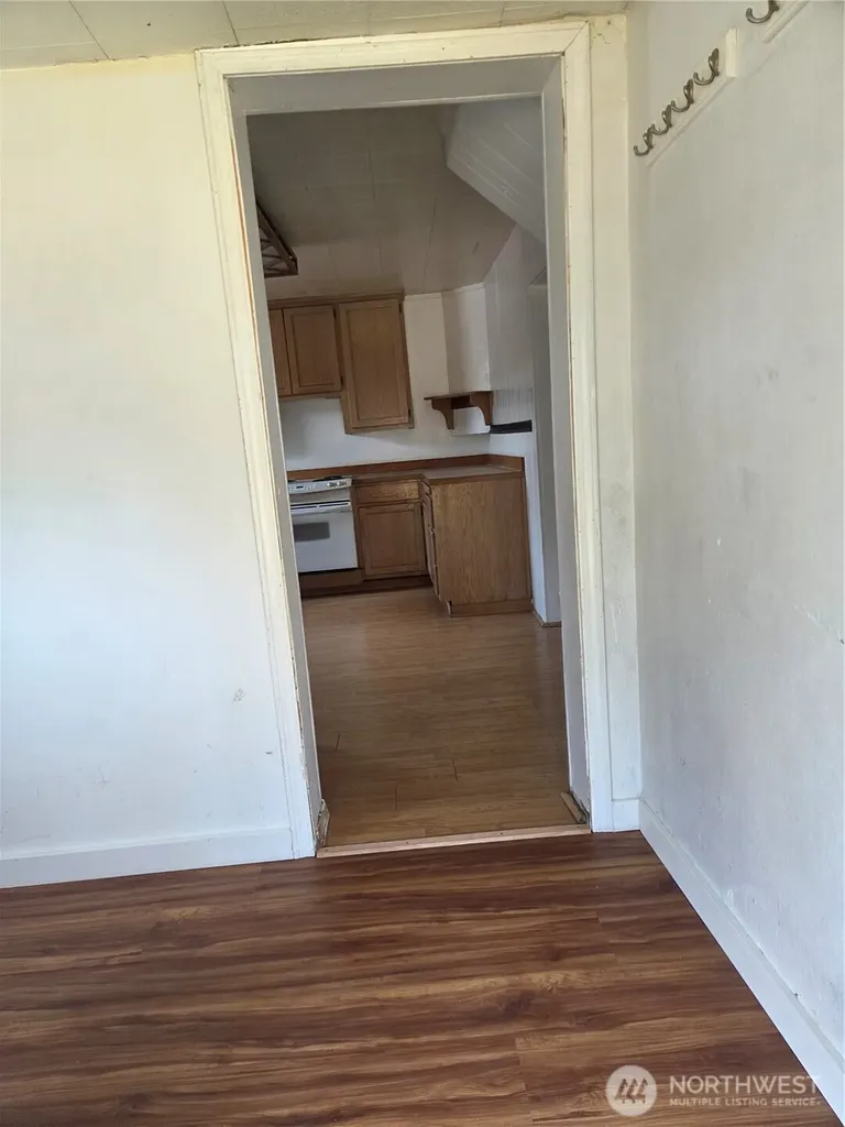 8021 State Route 903 Ronald WA 98940