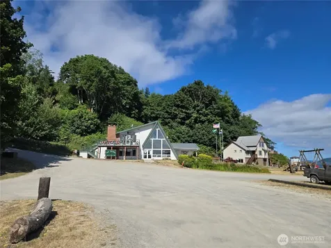 101 Port Susan Drive Everett WA 98206