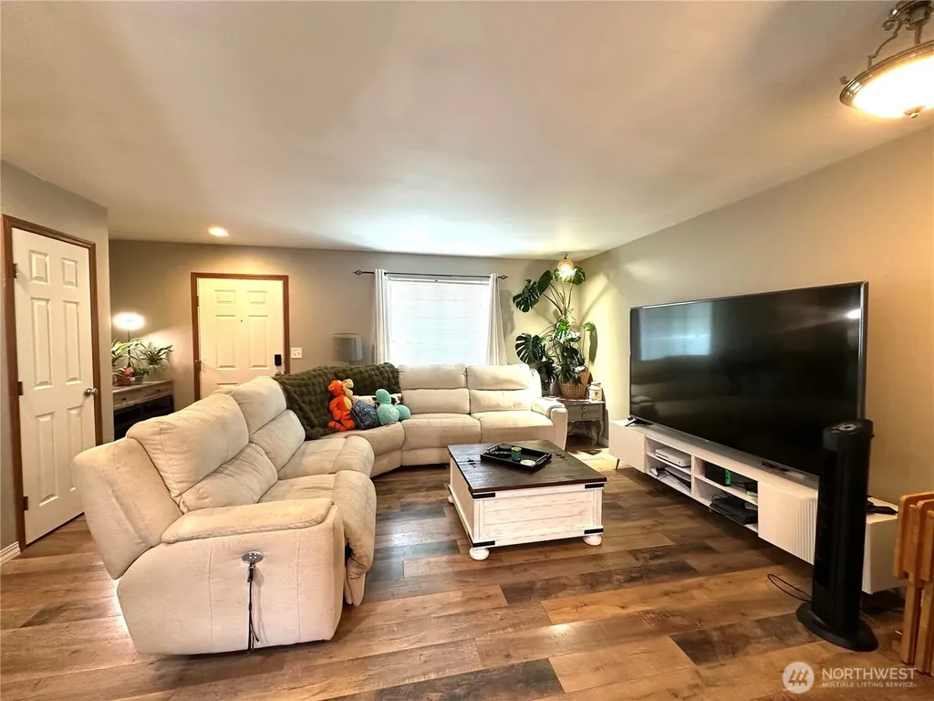 316 Helen Street Sedro Woolley WA 98284