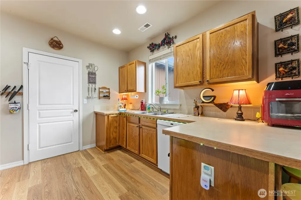 521 N Florida Drive Moses Lake WA 98837