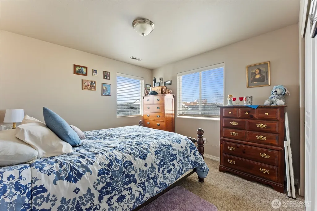 521 N Florida Drive Moses Lake WA 98837