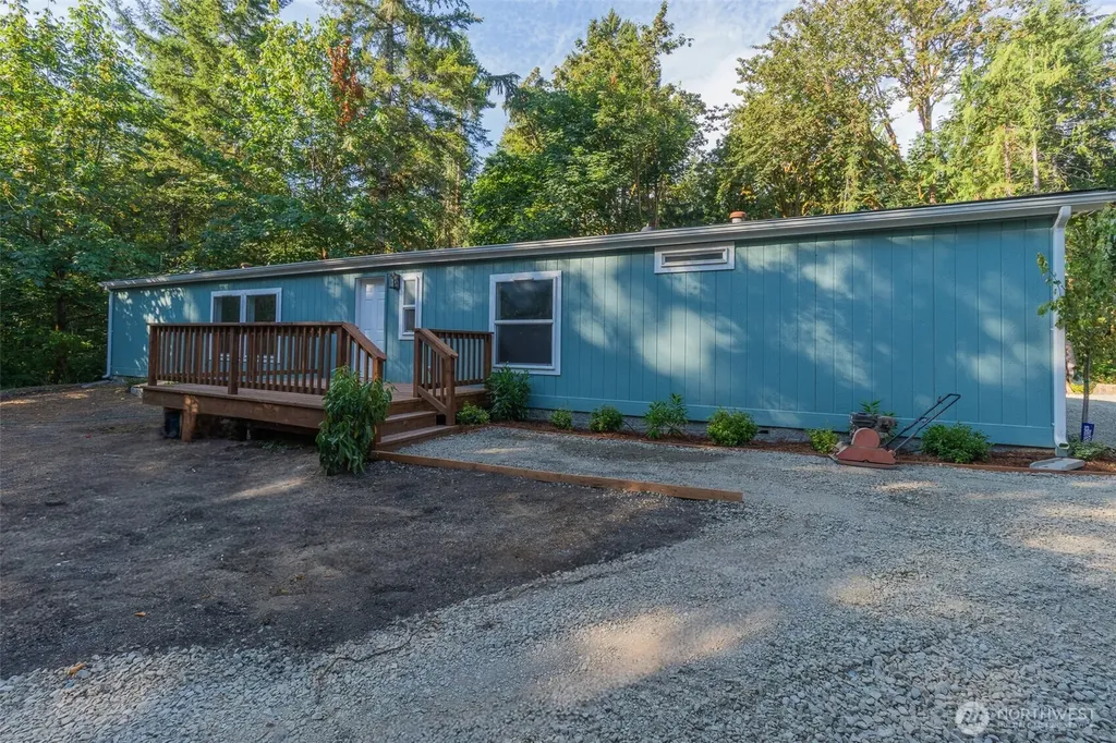 1059 E Crestview Drive Shelton WA 98584