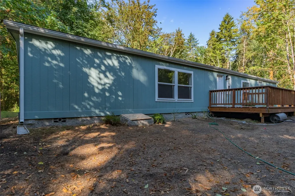 1059 E Crestview Drive Shelton WA 98584