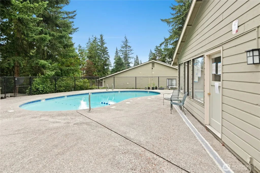 5506 SW 220th St SW Mountlake Terrace WA 98043