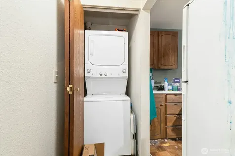 5506 SW 220th St SW Mountlake Terrace WA 98043