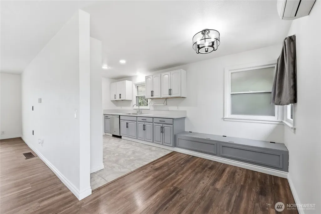 2227 Sidney Avenue Port Orchard WA 98366