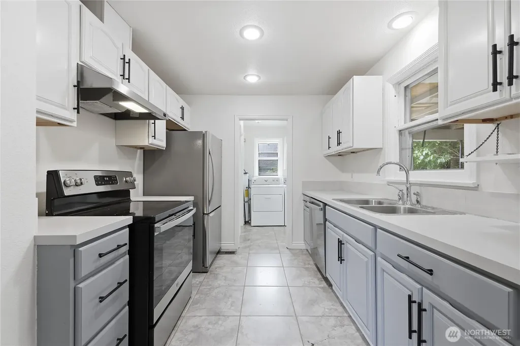 2227 Sidney Avenue Port Orchard WA 98366