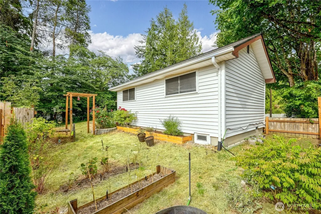 2227 Sidney Avenue Port Orchard WA 98366
