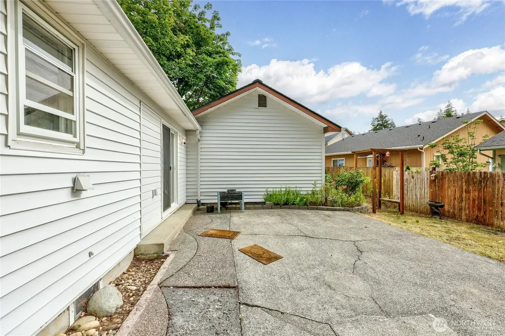 2227 Sidney Avenue Port Orchard WA 98366