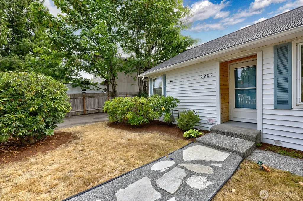 2227 Sidney Avenue Port Orchard WA 98366